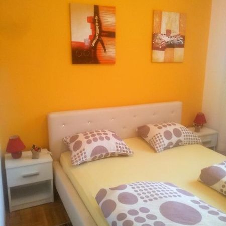Apartman Marina Sa Garazom Novi Sad Esterno foto