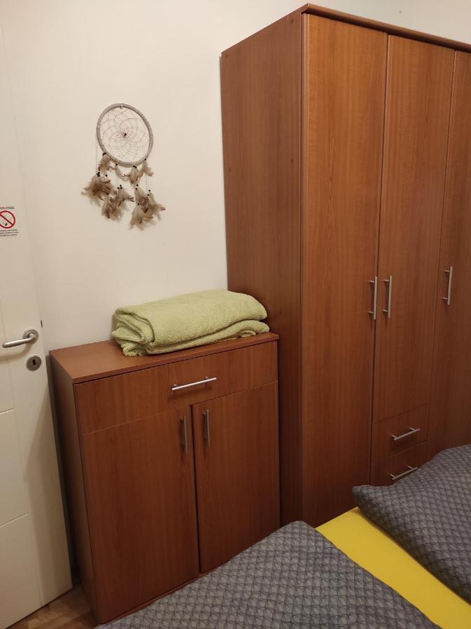 Apartman Marina Sa Garazom Novi Sad Esterno foto