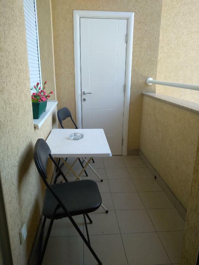 Apartman Marina Sa Garazom Novi Sad Esterno foto